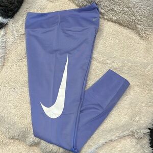 light purple Nike leggings